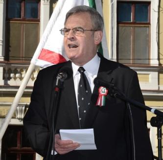 Laszlo Tokes îi consideră "caraghioşi" pe UDMR-iştii care i-au cerut să renunţe eurodeputatăţie